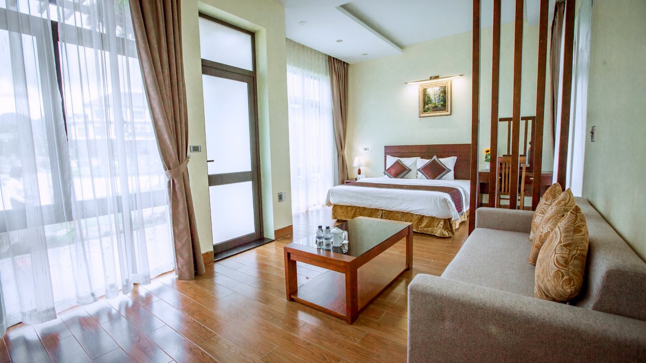 Hệ thống cửa kính tại các phòng